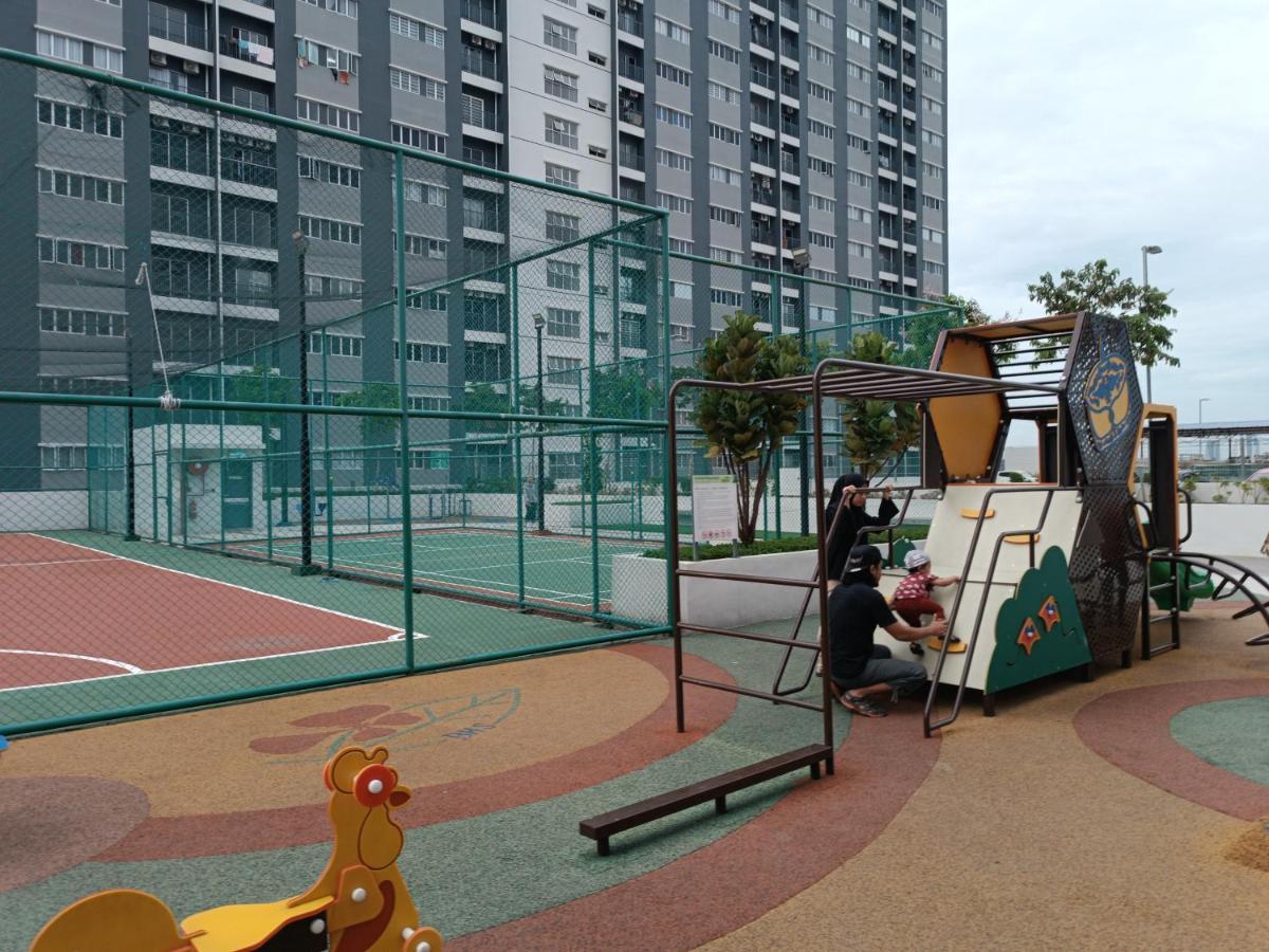 Aisy Homestay Putrajaya Cyberjaya Klia Kampung Dengkil Dış mekan fotoğraf