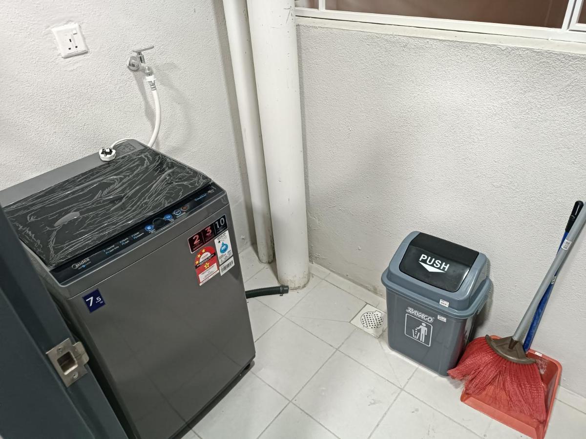 Aisy Homestay Putrajaya Cyberjaya Klia Kampung Dengkil Dış mekan fotoğraf