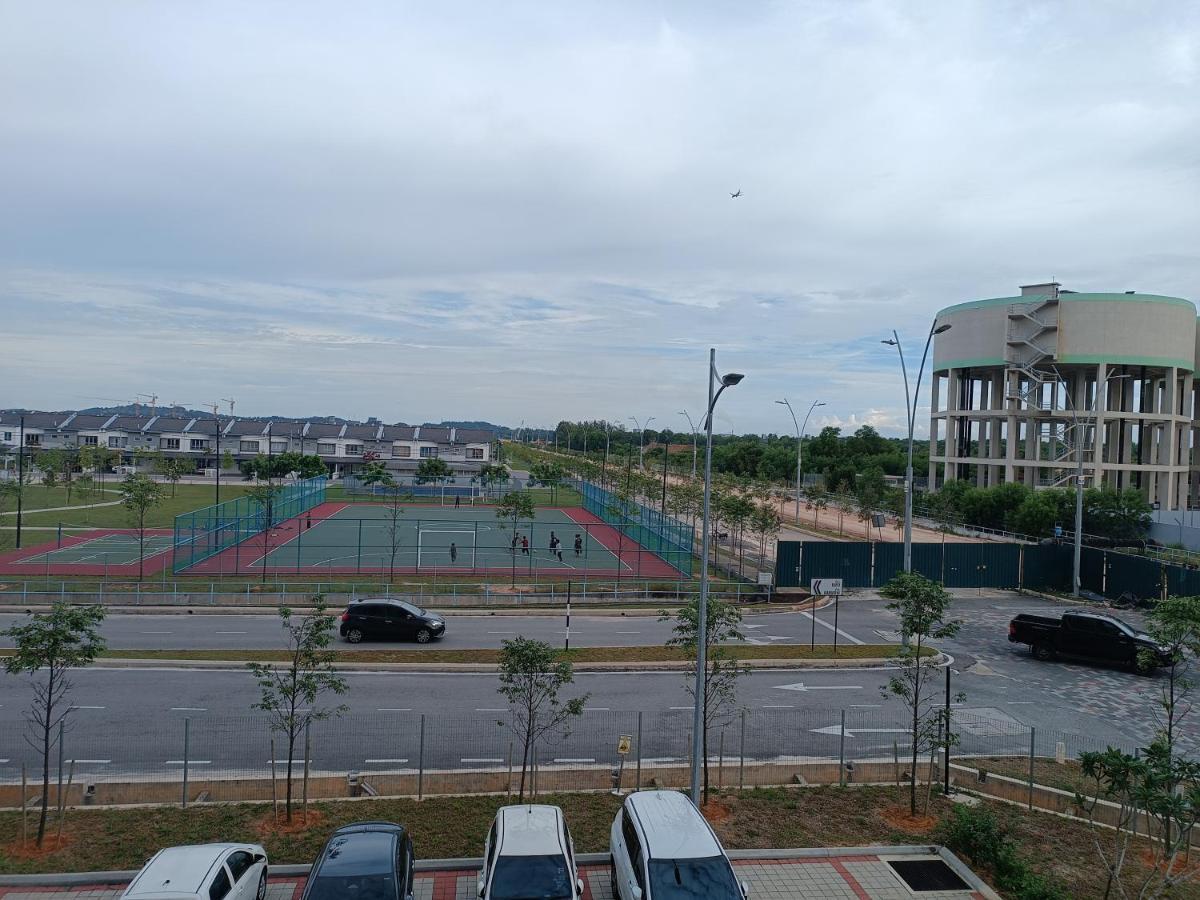 Aisy Homestay Putrajaya Cyberjaya Klia Kampung Dengkil Dış mekan fotoğraf